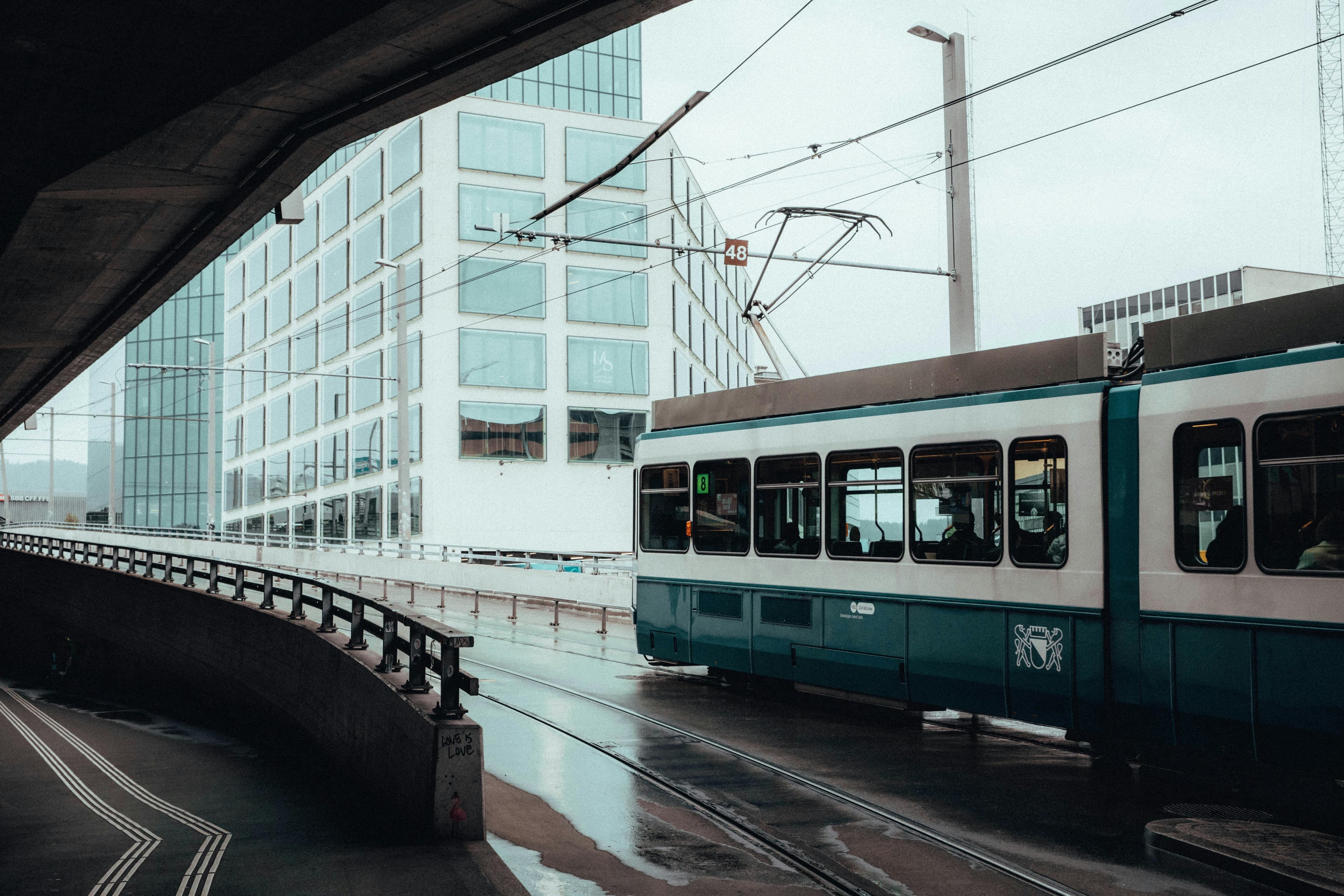 Tram in Zürich – schnelle Anbindung vom Bahnhof Neuenhof.